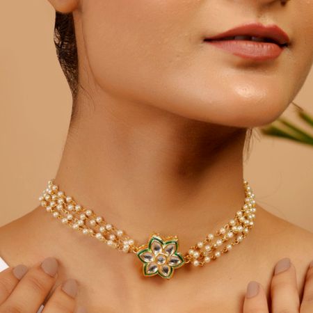 Pearl Kundan Flower Choker Necklace with Gold Tone